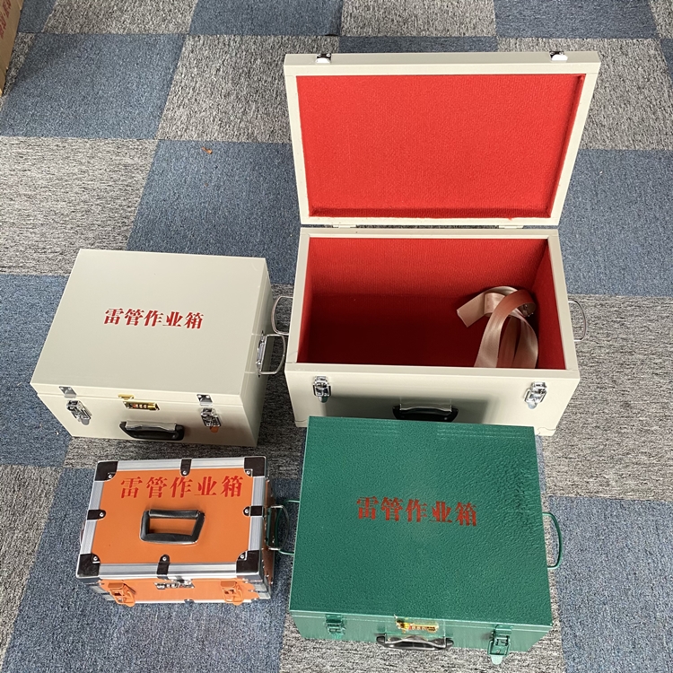 大化爆破工程作业箱如何选择？玻璃钢与传统材质的全面对比